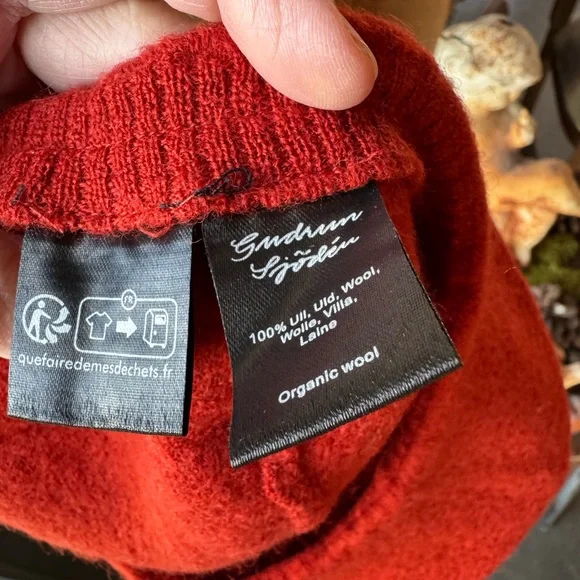 Burnt Orange Beret - Picture 3 of 4